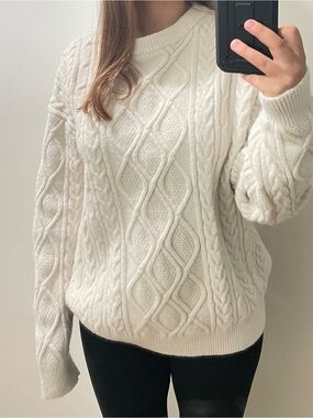 Aelfric Eden Viral Gilmore Girls sweater 🍦🥥🤍🤍